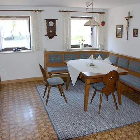 Ferienhaus, Bauernhof Mit Angel- Und Badesee, Rosshaupten, Allgaeu * Roßhaupten