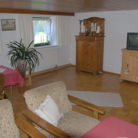 Ferienhaus, Bauernhof Mit Angel- Und Badesee, Rosshaupten, Allgaeu