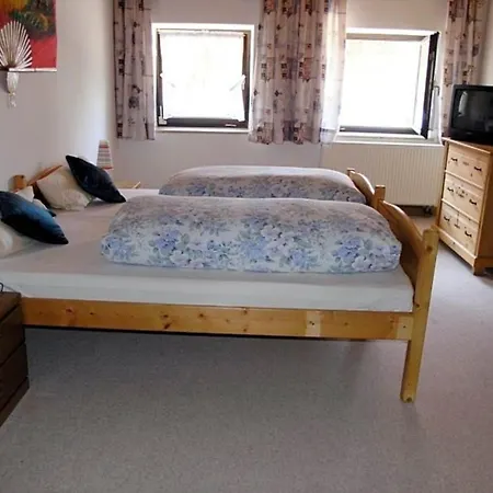 度假居 Ferienhaus, Bauernhof Mit Angel- Und Badesee, Rosshaupten, Allgaeu *