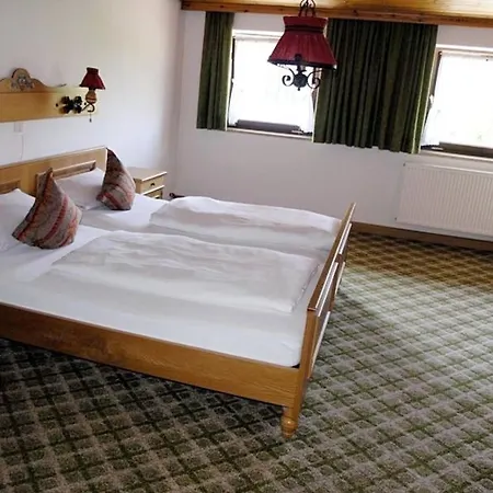 Ferienhaus, Bauernhof Mit Angel- Und Badesee, Rosshaupten, Allgaeu בית נופש Roßhaupten