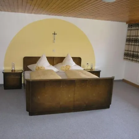 בית נופש Ferienhaus, Bauernhof Mit Angel- Und Badesee, Rosshaupten, Allgaeu Roßhaupten