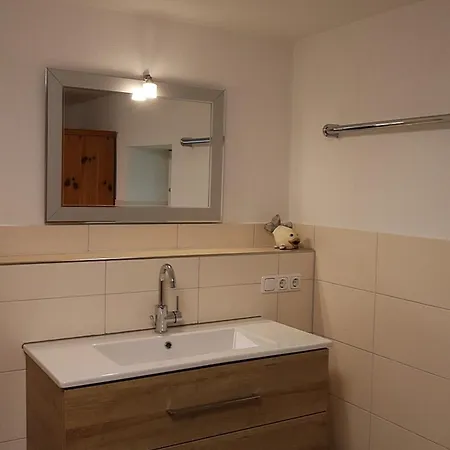 Ferienhaus, Bauernhof Mit Angel- Und Badesee, Rosshaupten, Allgaeu بيت للعطل *